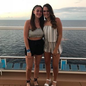 Meet your Posher, Gabriella